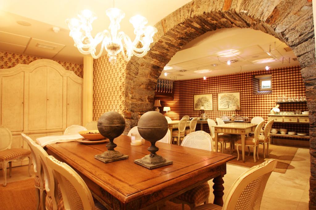 Las Donas Del Portazgo Villafranca Del Bierzo Exterior photo